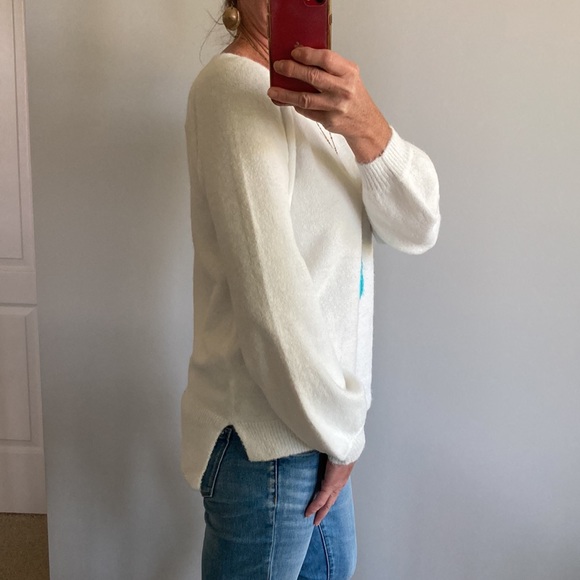 White Long Sleeve Crew Neck Sweater - Picture 5 of 10